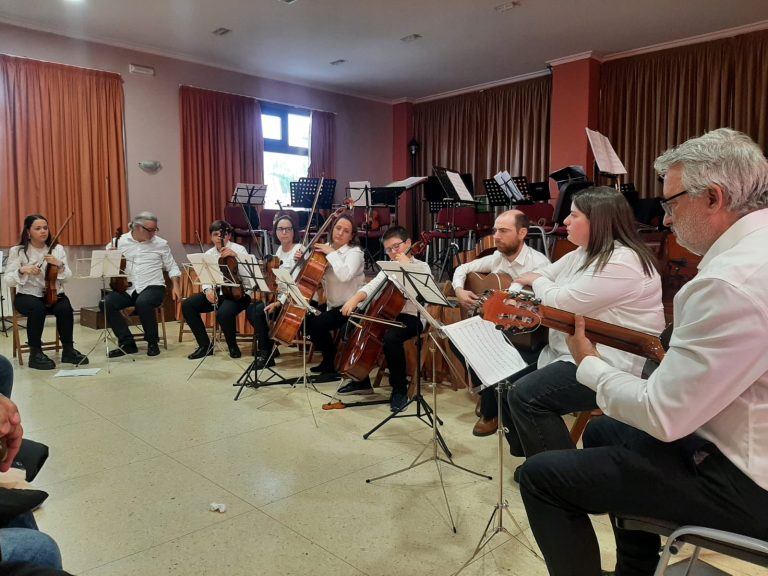 Grupo de cordas clásicas do C.S.C.R. de Beade – Letras Galegas 2024